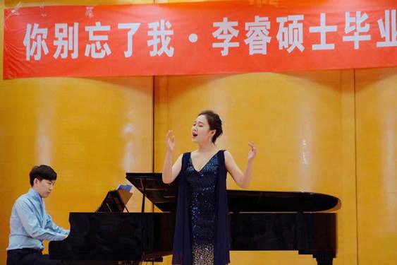 ee0d8dc2-8b7e-4e8a-90e3-c90b6852f350